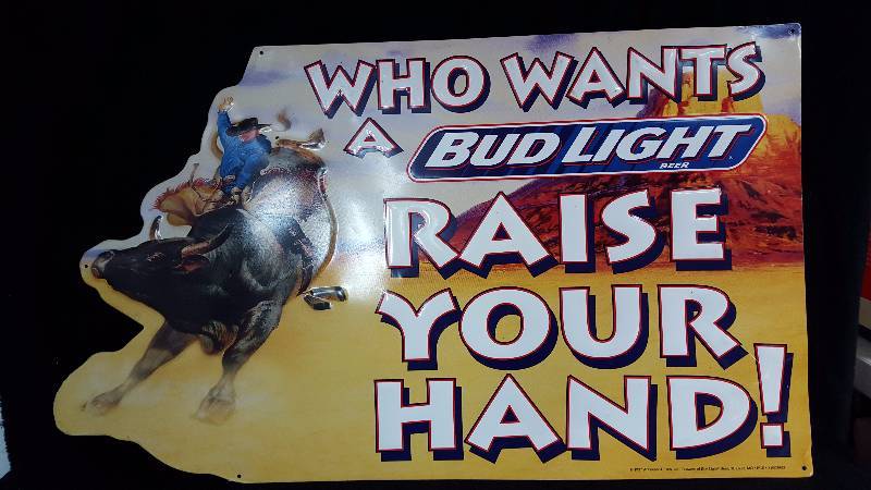 lot 51 image: Embossed Bud Light Beer Metal Sign
