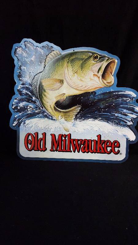 lot 54 image: Embossed Old Milwaukee Beer Sign