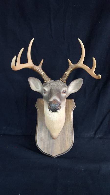 lot 68 image: McCormick Deer HeadMount Decanter