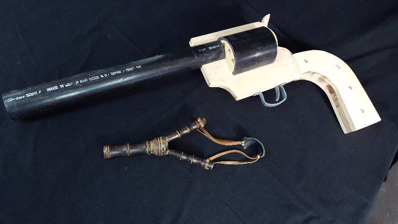 lot 109 image: Handmade Gun