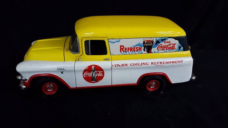 lot 115 image: Coca-Cola Matchbox Cast Truck