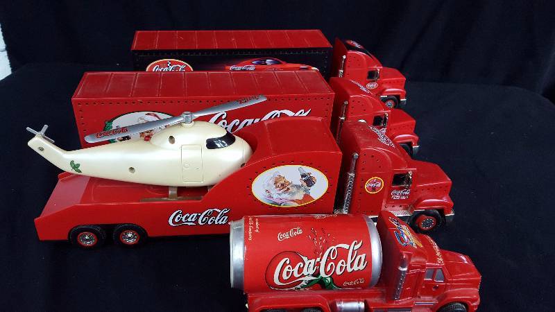 lot 117 image: Coca-Cola Christmas Trucks