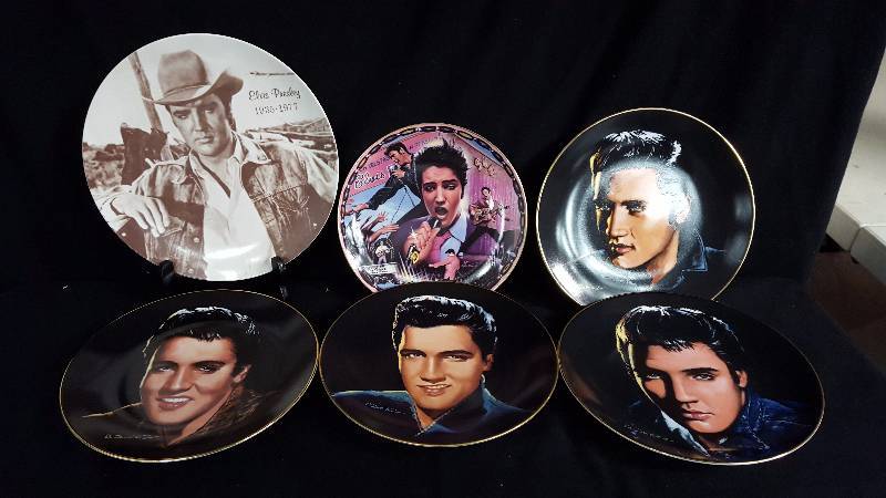 lot 150 image: Elvis Collector Plates