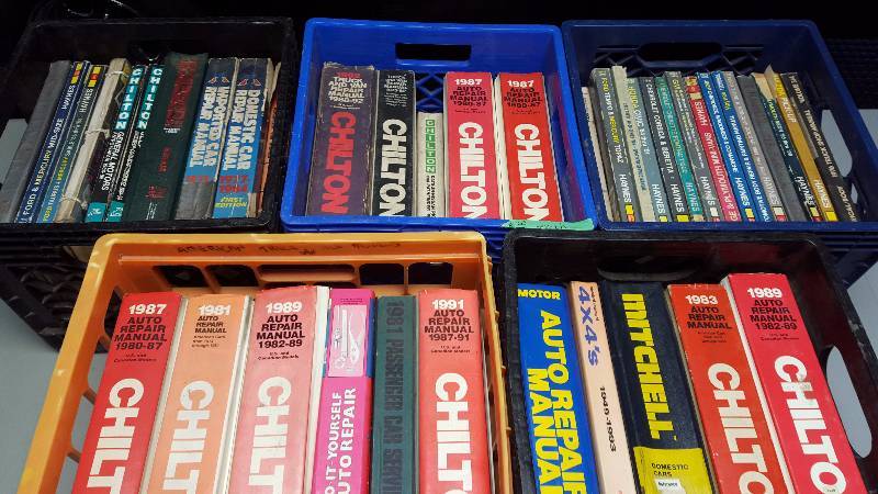 lot 209 image: Chilton Auto Manuals