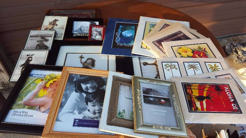 lot 229 image: Pictures & Frames