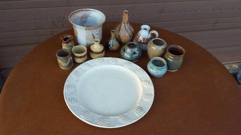 lot 231 image: Pottery