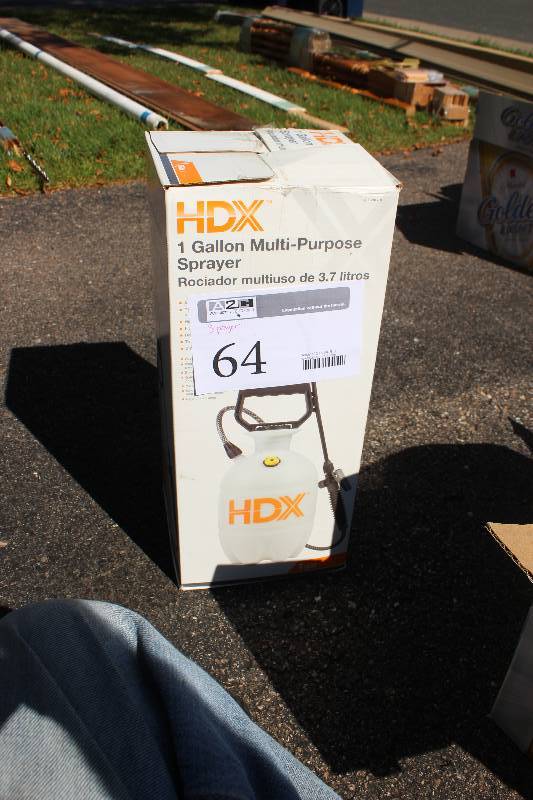 lot 64 image: HDX 1-Gallon Multi-Purpose Sprayer