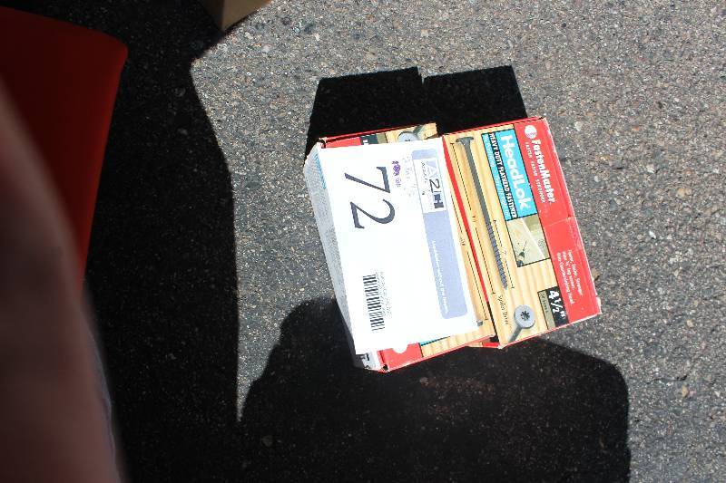 lot 72 image: Lot of (2) Box Lot of Head Lok 4.5in. Bolts