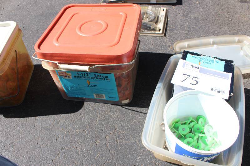 lot 75 image: GripRite 1-12in. Round Plastic Cap Roofing Nails