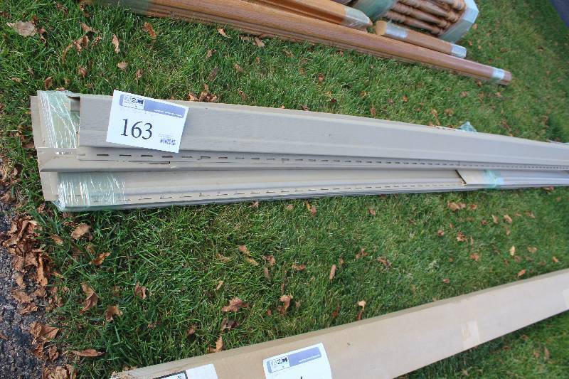lot 163 image: Vinyl Siding & Corner