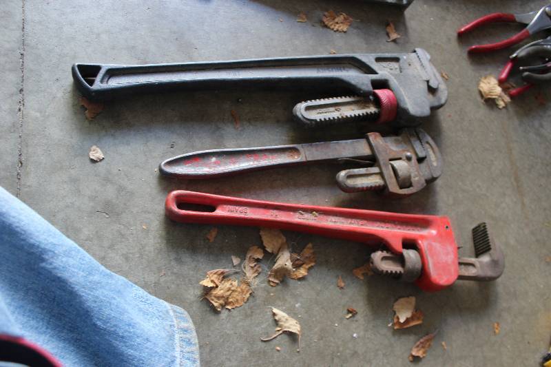 lot 177 image: Lot of (3) Pipe Wrenches