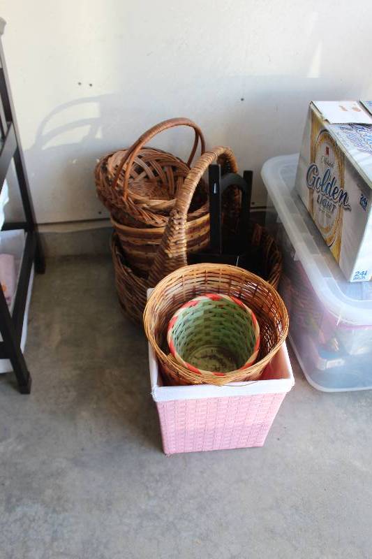 lot 191 image: Wicker Baskets