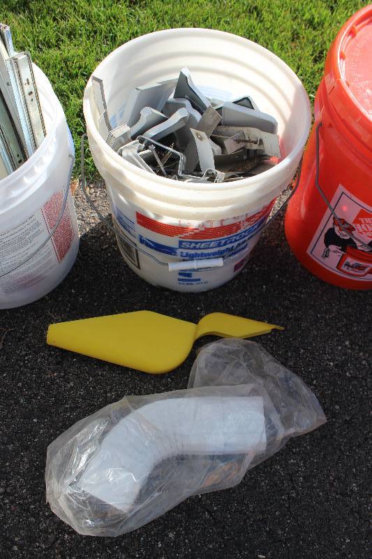 lot 204 image: Gutter Supplies