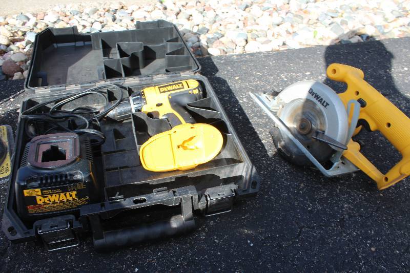lot 213 image: Dewalt Cordless Saw & Drill