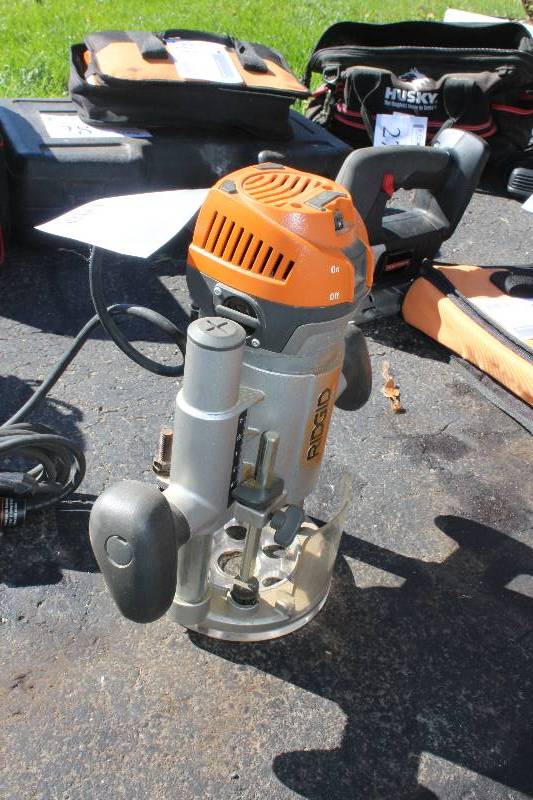 lot 26 image: Ridgid Router w Ridgid Router Table