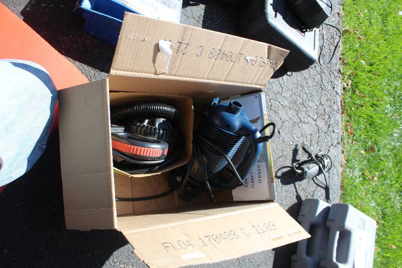 lot 21 image: Lot of (2) Air Pumps