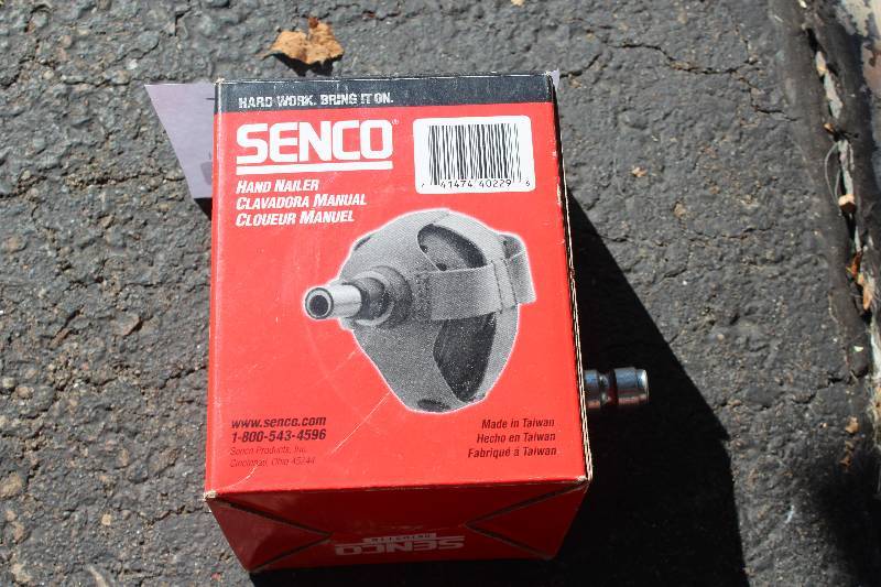 lot 18 image: Senco Hand Nailer