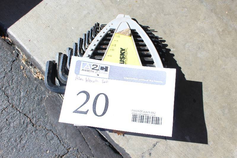 lot 20 image: Husky Allen Wrench Set