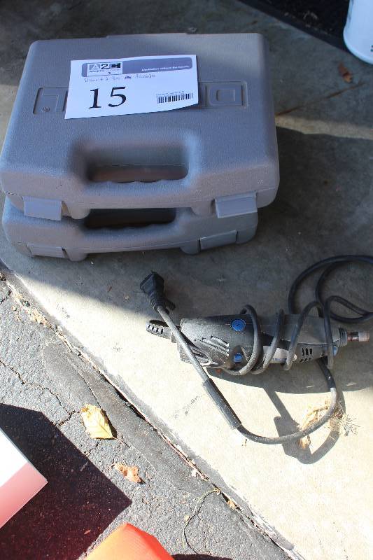 lot 15 image: Dremel 300 Series Multi-Tool & Accessories w Case