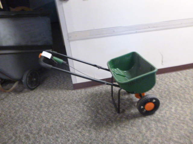Scotts Seeder