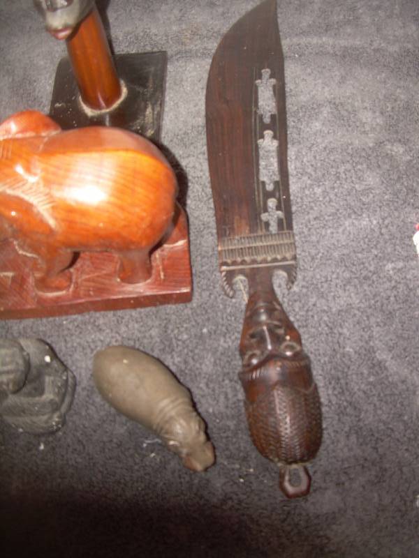 lot 8 image: VINTAGE AFRICAN STATUES