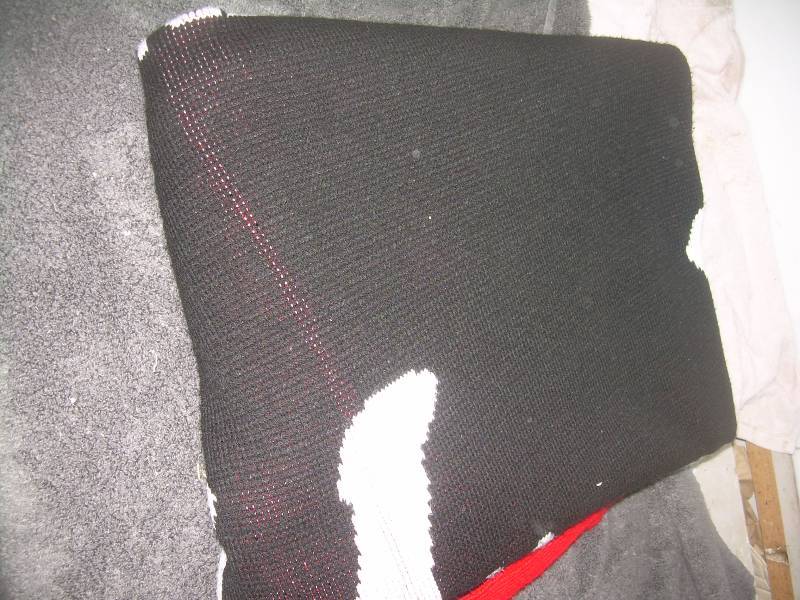 lot 10 image: FULL SIZE BLANKET