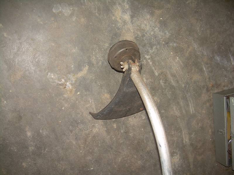 lot 18 image: HOMELITE GAS WEED WHIP