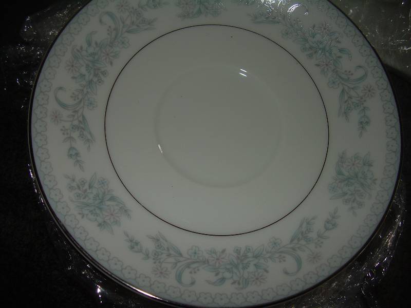 lot 25 image: 43 PC MIKASA CHINA