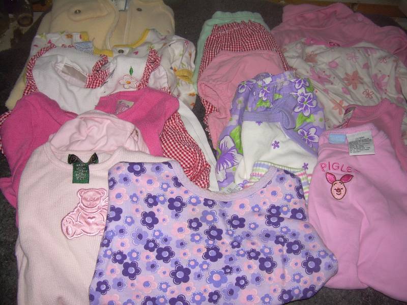 lot 47 image: GIRLS 12 MNTH 2 YR 18 MONTH 6-18 MONTH 6-9 MONTH 18-24 MONTH 3-6 MONTH CLOTHS