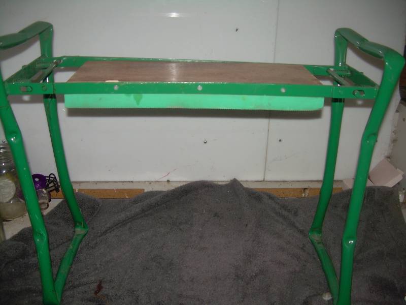 lot 63 image: TABLE TOP SAW HORSE