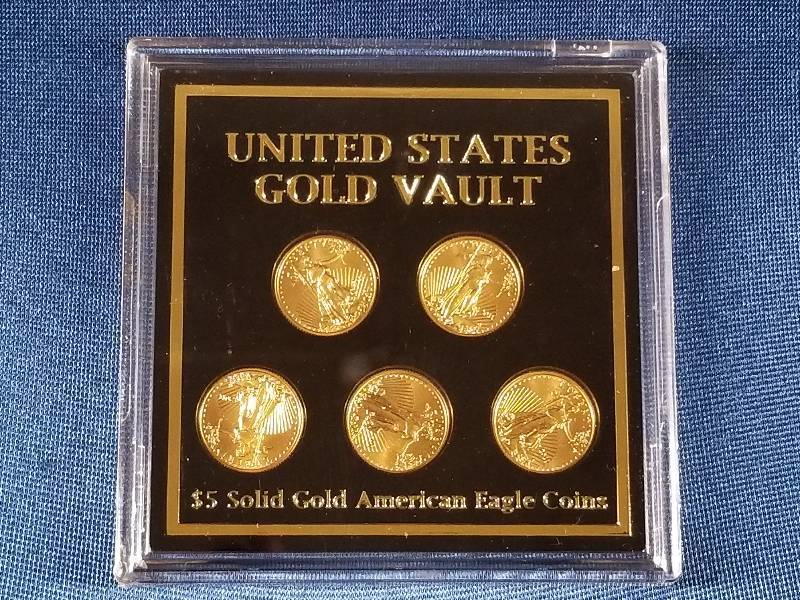 5 Solid GOLD American Eagle Coins in Case 2014 Gold American