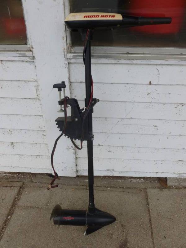 lot 9 image: Minnkota 65 Trolling Motor