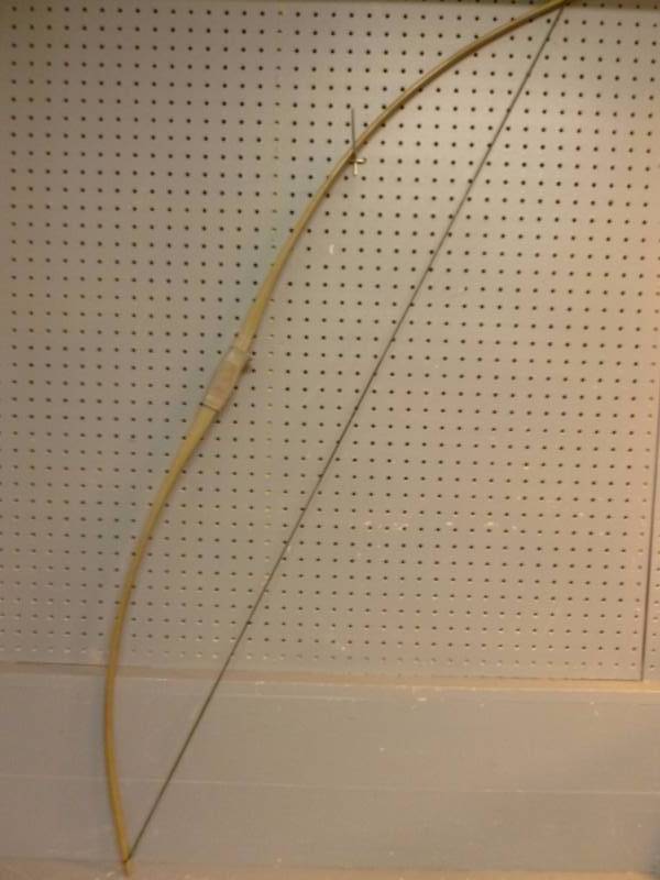 lot 33 image: Vintage Bow