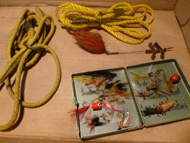 lot 53 image: Fishing Items
