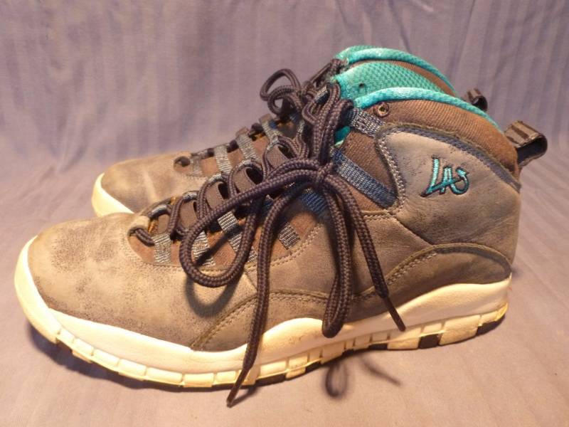lot 67 image: Nike Air Jordan Shoes