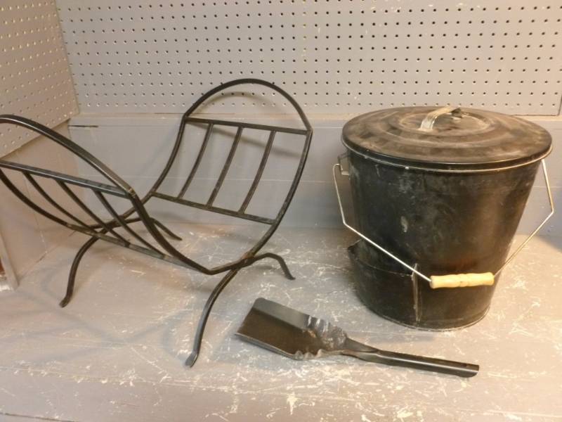 lot 74 image: Coal Bucket