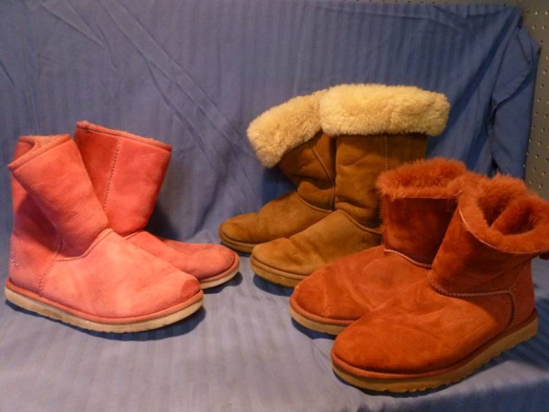 lot 110 image: Ugg Boots
