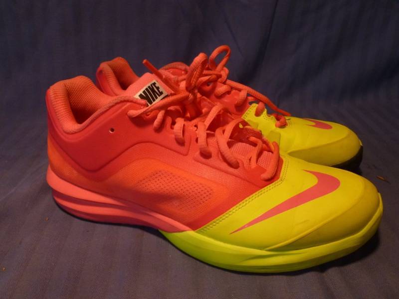 lot 112 image: Nike Shoes