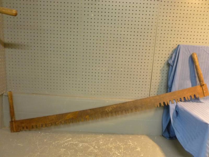 lot 120 image: Vintage Two Man Saw