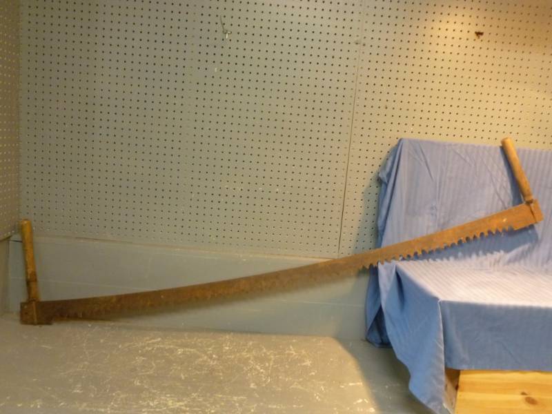 lot 121 image: Vintage Two Man Saw