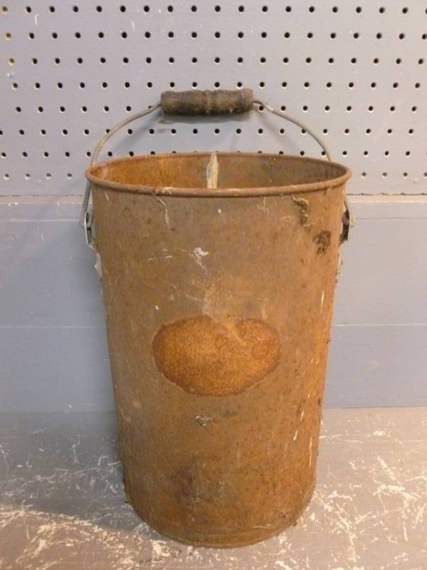 lot 127 image: Vintage Shotgun Pail