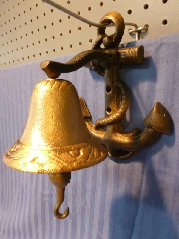 lot 132 image: Cast Iron Bell