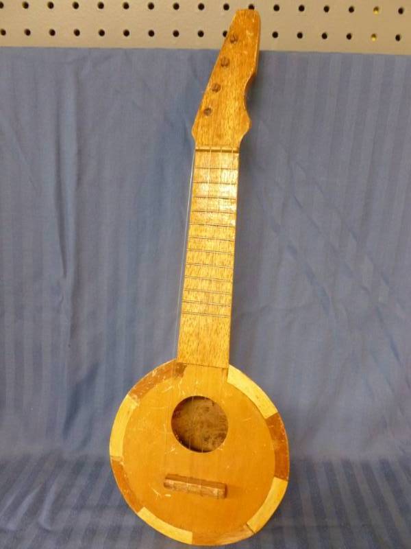 lot 166 image: Vintage Guitar Decoration