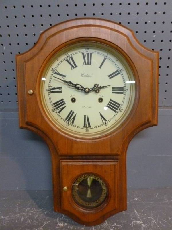 lot 190 image: Clock