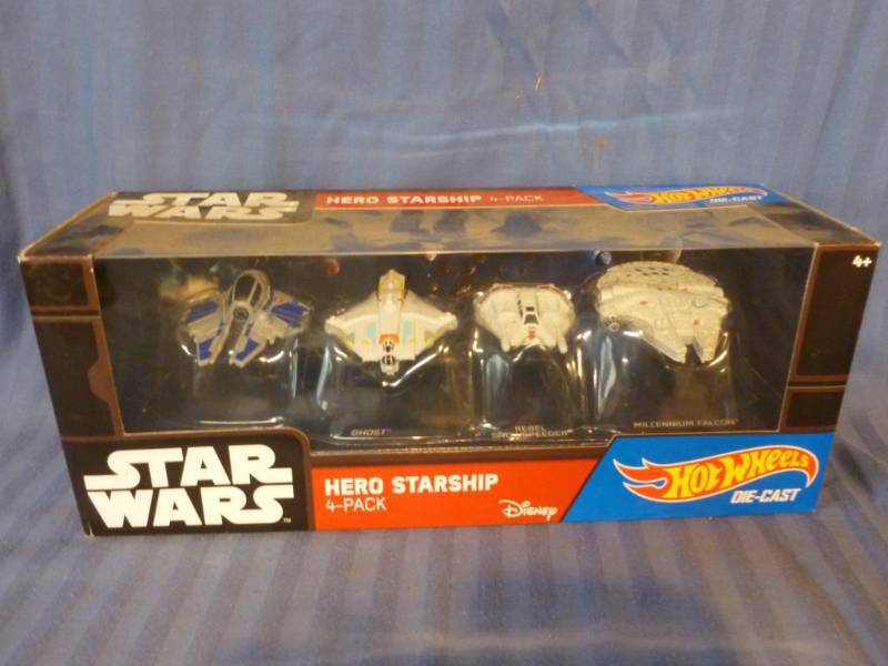 lot 208 image: Star Wars Toy