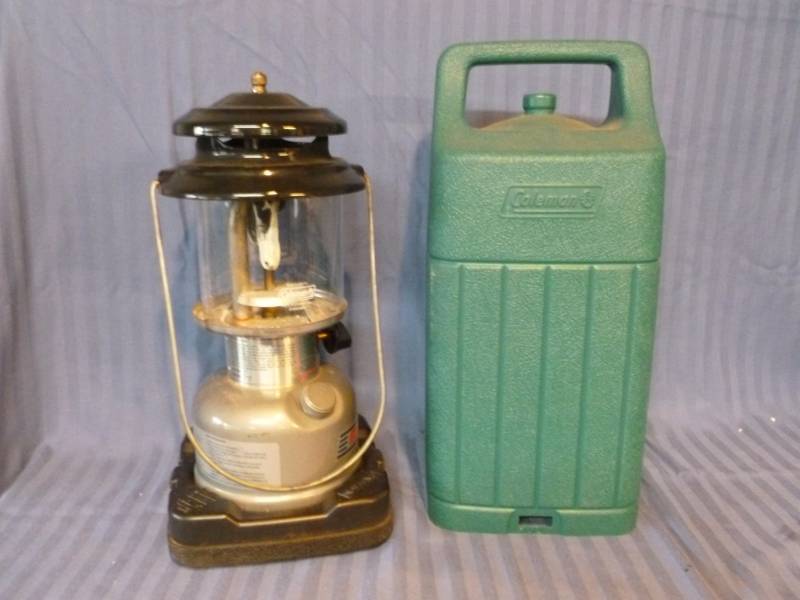 lot 213 image: Coleman Lantern