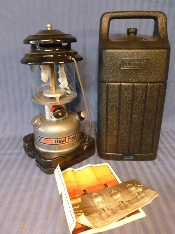 lot 214 image: Coleman Lantern