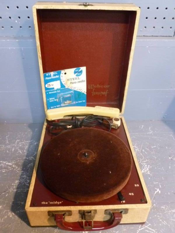 lot 216 image: Vintage Record Player