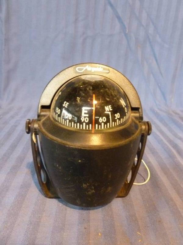 lot 223 image: Compass