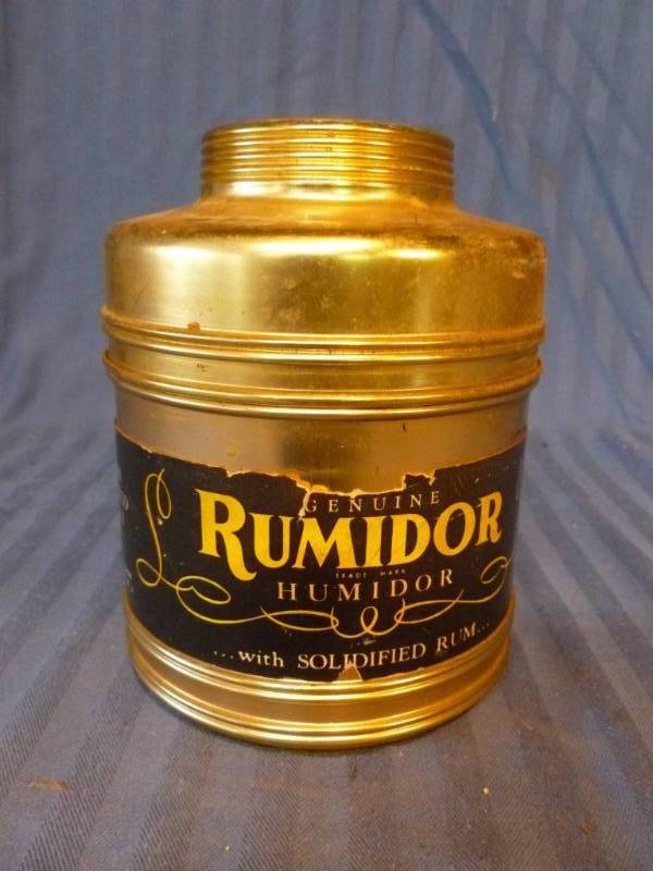 lot 224 image: Vintage Humidor